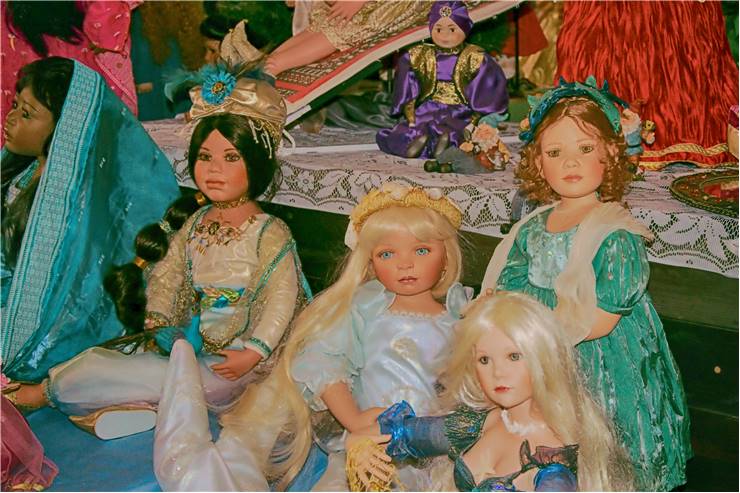 Collectible Old Dolls